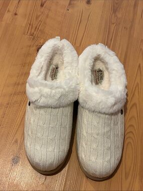 Bob's by Skechers Cozy Cable-Knit Faux-Fur Ivory Slippers